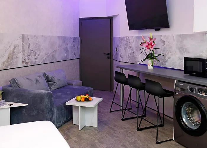 Deluxe 3 Center * Burgas