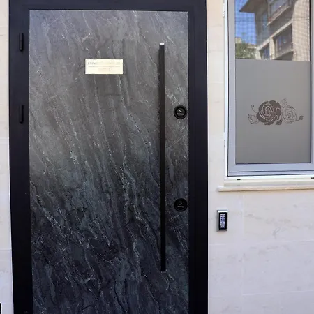 Deluxe 3 Center Appartamento *