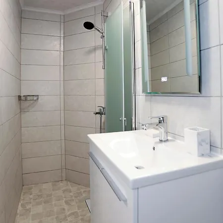 Deluxe 3 Center Appartamento *